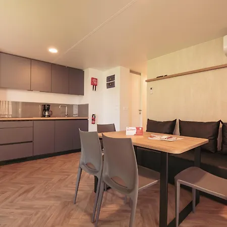 Camping Resort Riegersburg * ريغرسبورغ