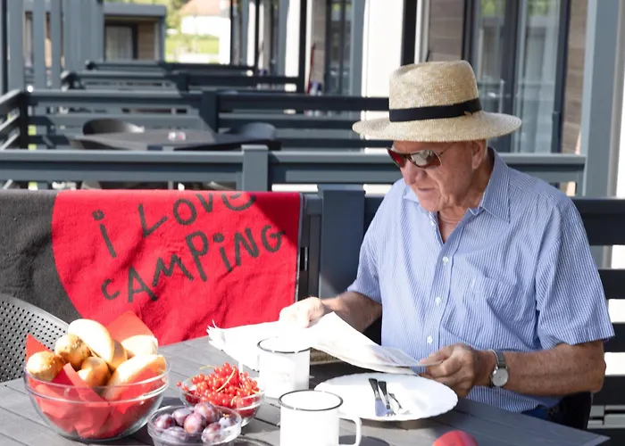 Camping Resort Riegersburg مكان تخييم