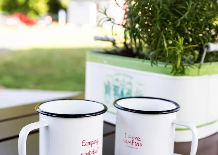 مكان تخييم Camping Resort Riegersburg ريغرسبورغ