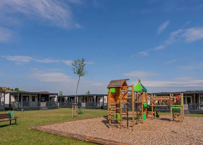 مكان تخييم Camping Resort Riegersburg ريغرسبورغ